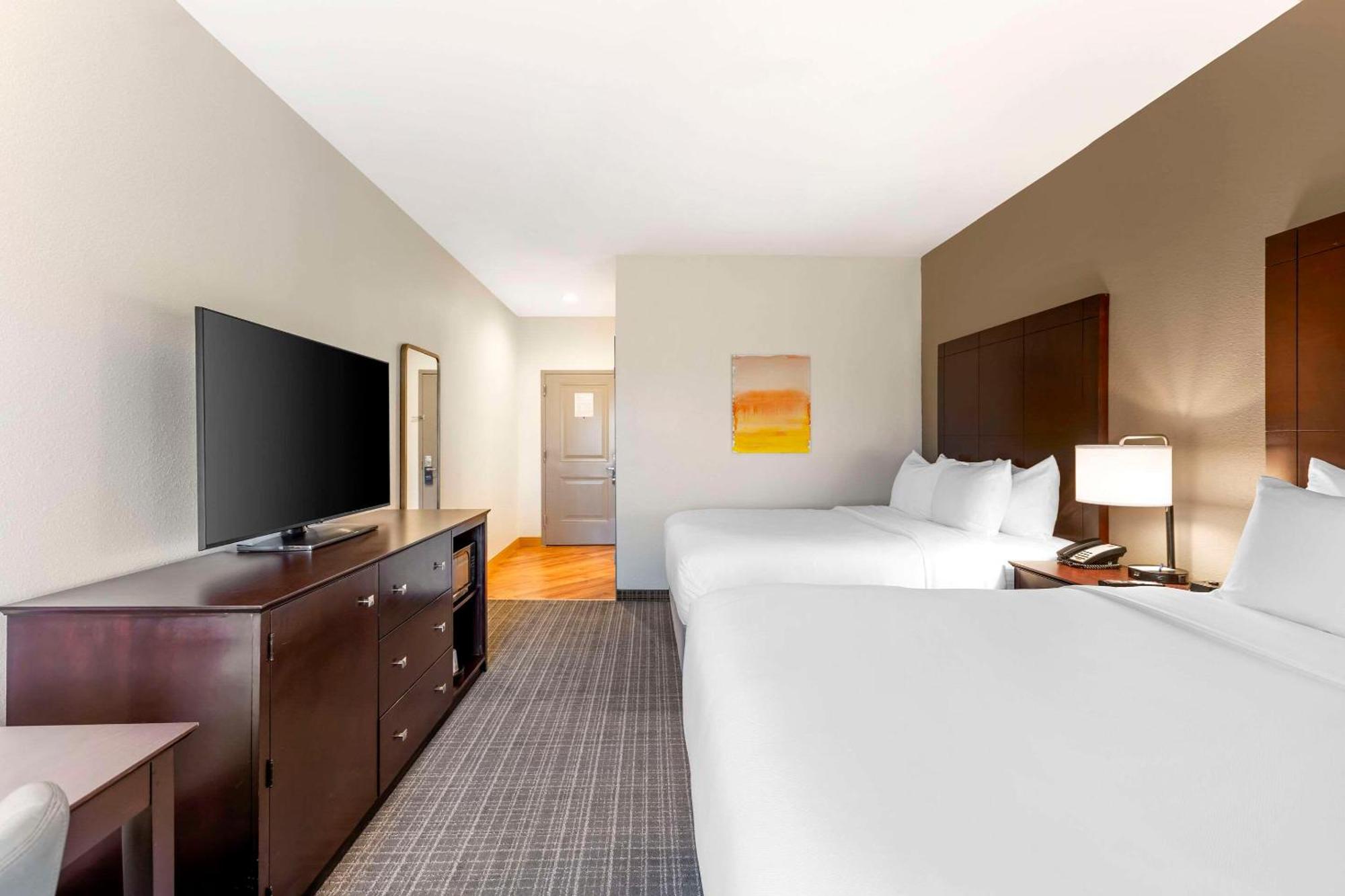 Comfort Inn & Suites Verona At Turning Stone Resort Casino Bagian luar foto