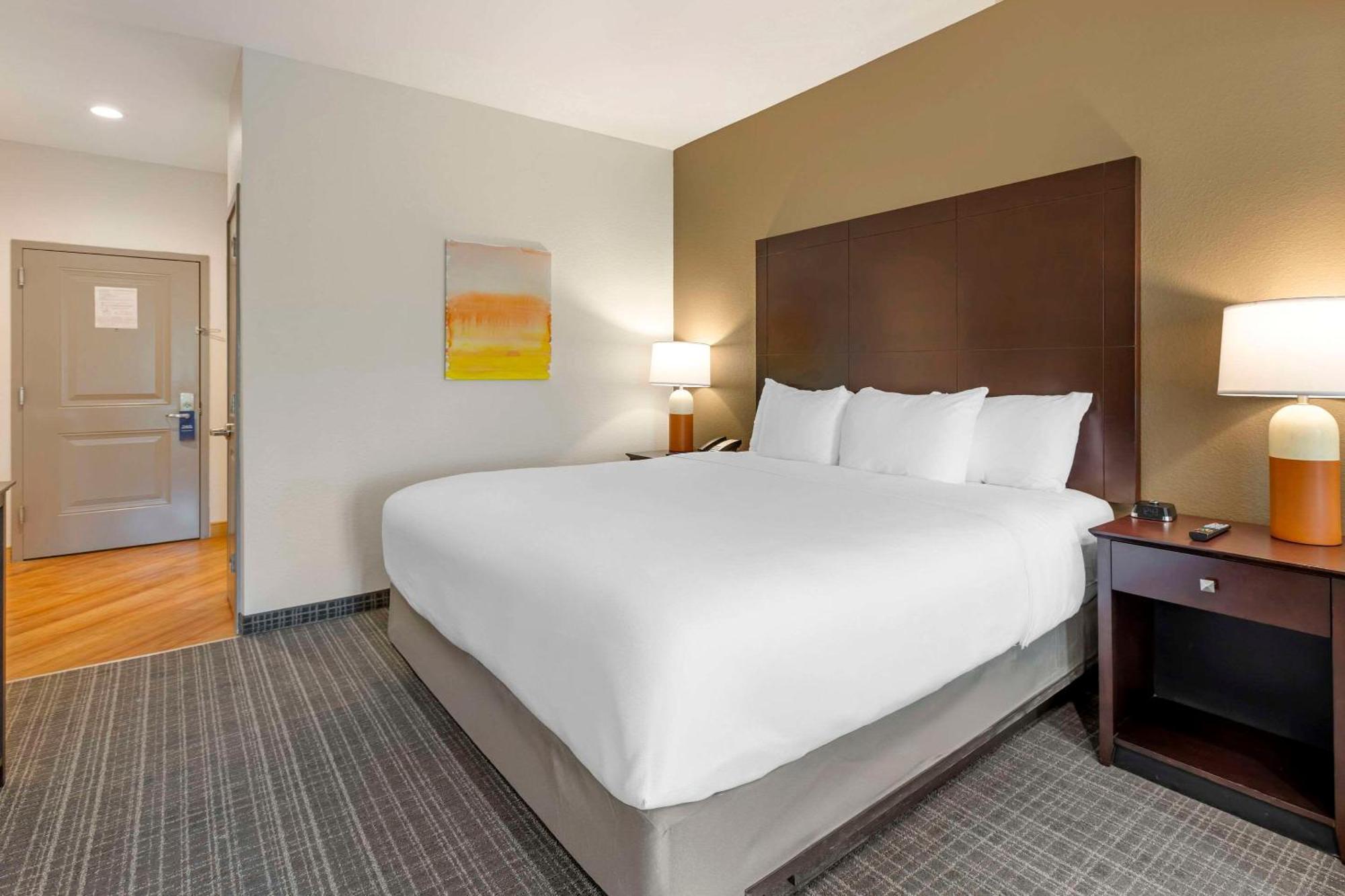 Comfort Inn & Suites Verona At Turning Stone Resort Casino Bagian luar foto