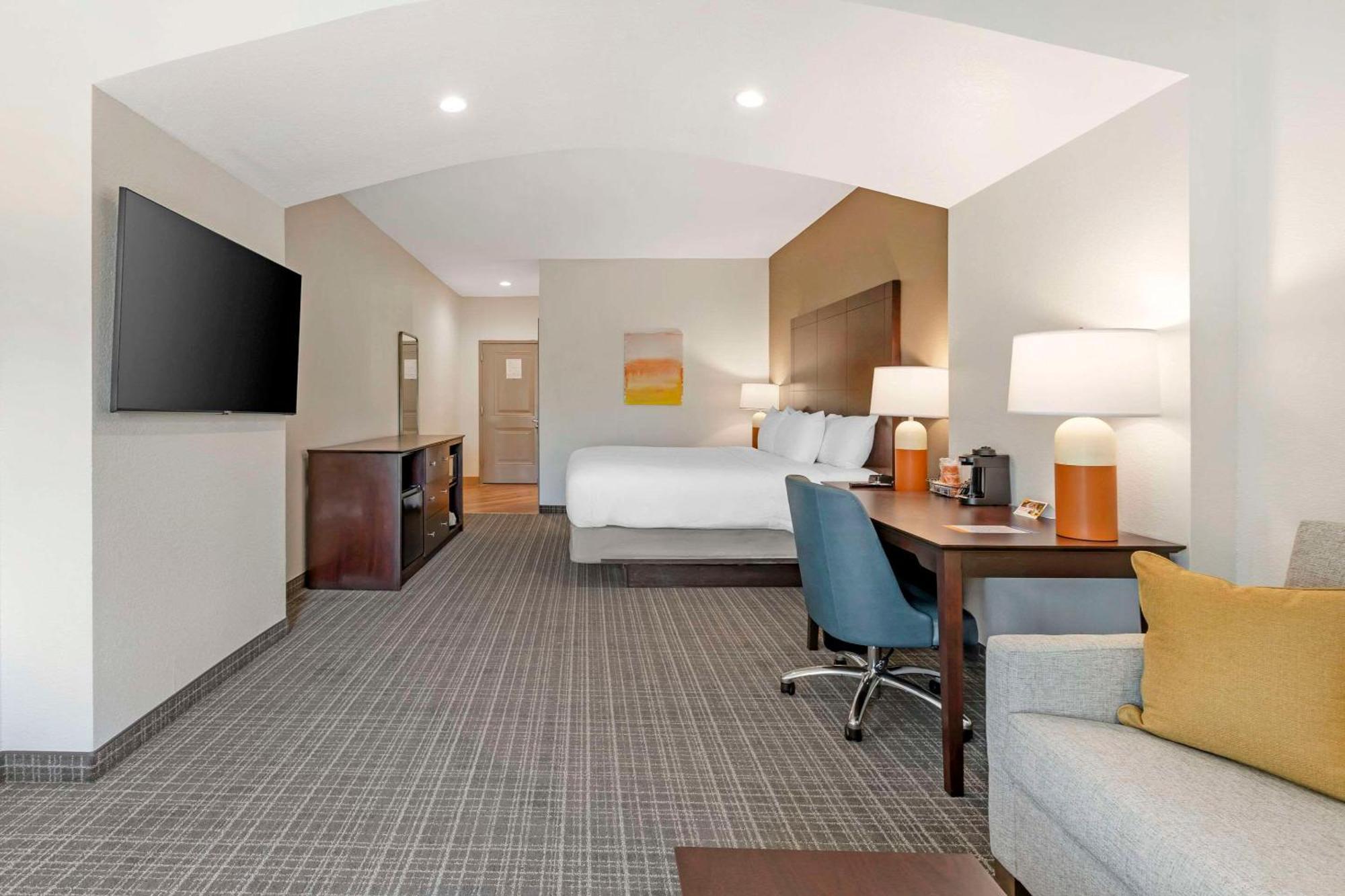 Comfort Inn & Suites Verona At Turning Stone Resort Casino Bagian luar foto