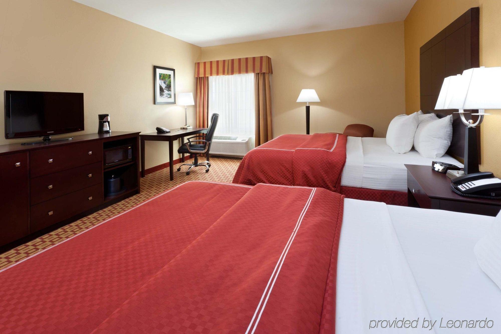 Comfort Inn & Suites Verona At Turning Stone Resort Casino Bagian luar foto