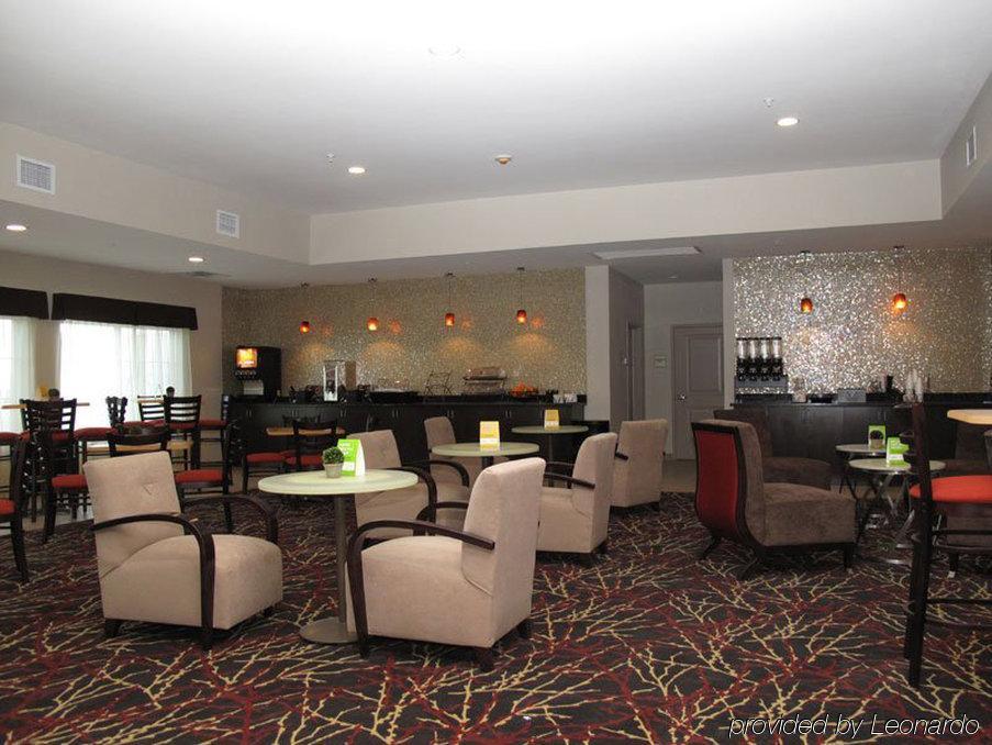 Comfort Inn & Suites Verona At Turning Stone Resort Casino Bagian luar foto